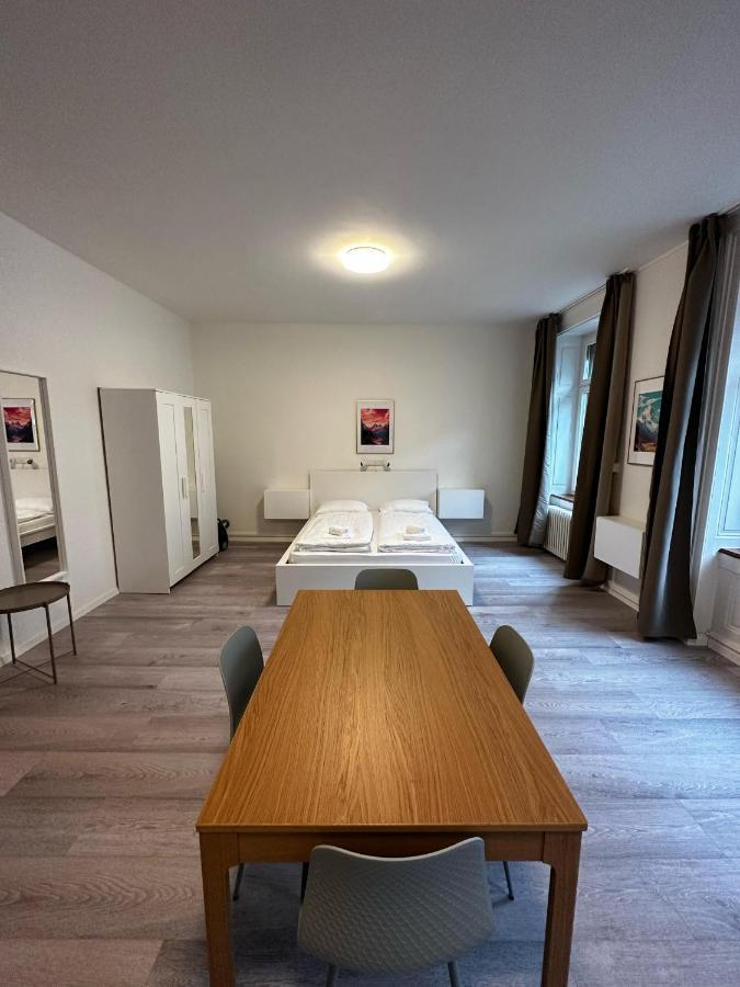 Hitrental Seefeld - Kreuzstrasse Apartments Цюрих Екстериор снимка