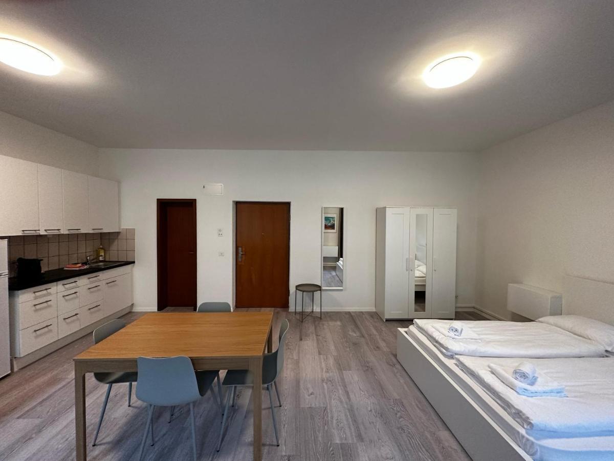 Hitrental Seefeld - Kreuzstrasse Apartments Цюрих Екстериор снимка