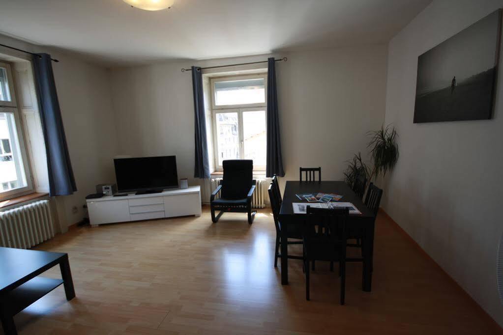 Hitrental Seefeld - Kreuzstrasse Apartments Цюрих Екстериор снимка